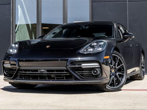 2018 Porsche Panamera Turbo