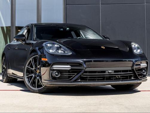 2018 Porsche Panamera Turbo