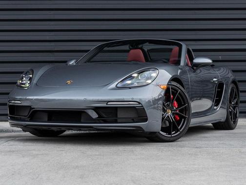 2025 Porsche 718 Boxster S