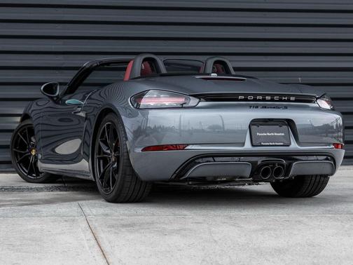 2025 Porsche 718 Boxster S