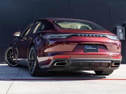 Cherry Metallic 2022 Porsche Panamera 4