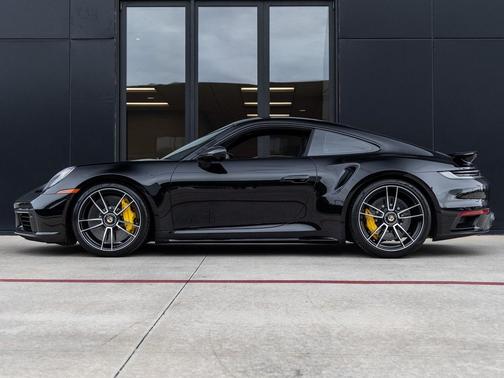 2023 Porsche 911 Turbo S