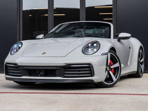 2020 Porsche 911 Carrera 4S Cabriolet