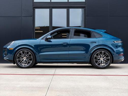 2025 Porsche Cayenne