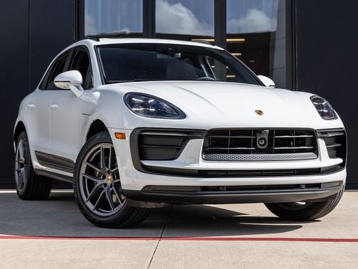 2025 Porsche Macan T