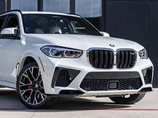 White Metallic 2022 BMW X5 M Base