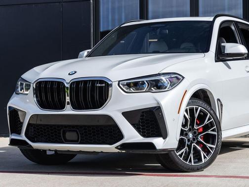 White Metallic 2022 BMW X5 M Base