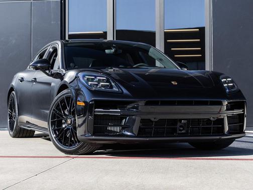 2026 Porsche Panamera GTS