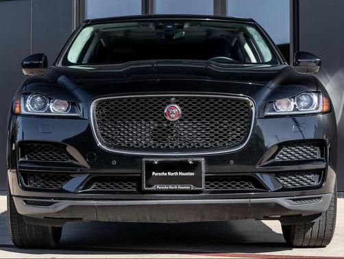 2019 Jaguar F-PACE 25t Prestige