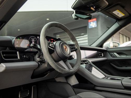 2025 Porsche Taycan 4S