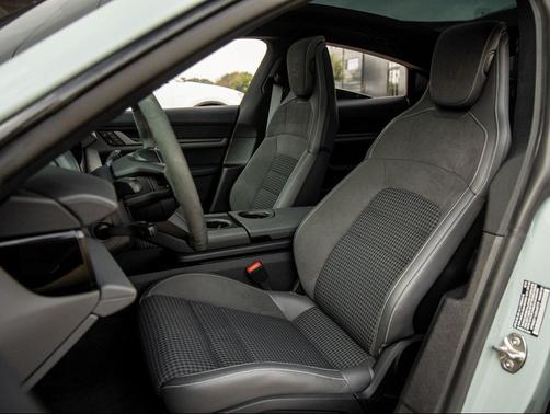 2025 Porsche Taycan 4S