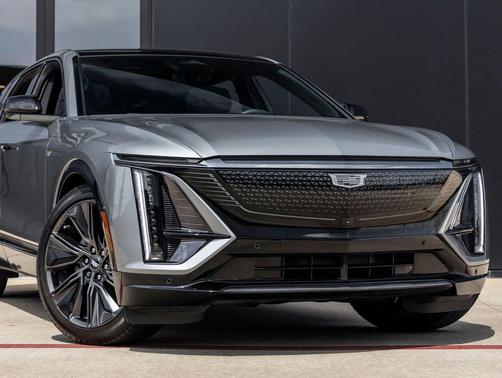 2024 Cadillac LYRIQ Sport
