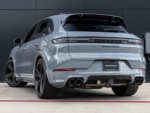 2026 Porsche Cayenne GTS