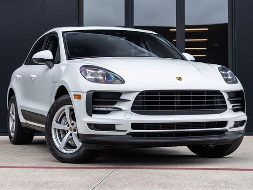 White 2021 Porsche Macan Macan