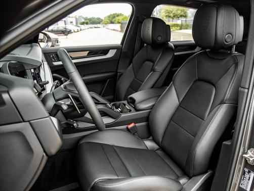 2025 Porsche Cayenne