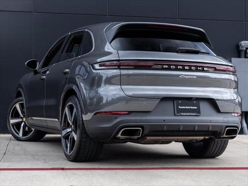 2024 Porsche Cayenne