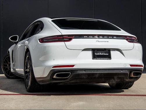 2020 Porsche Panamera 4