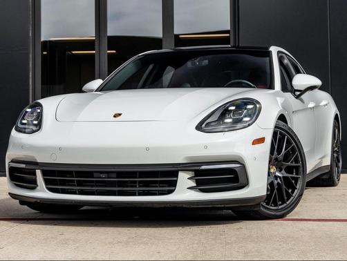 2020 Porsche Panamera 4