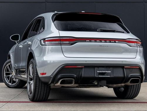 2025 Porsche Macan T