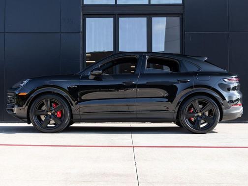 Chromite Black Metallic 2025 Porsche Cayenne Cayenne S E-Hybrid