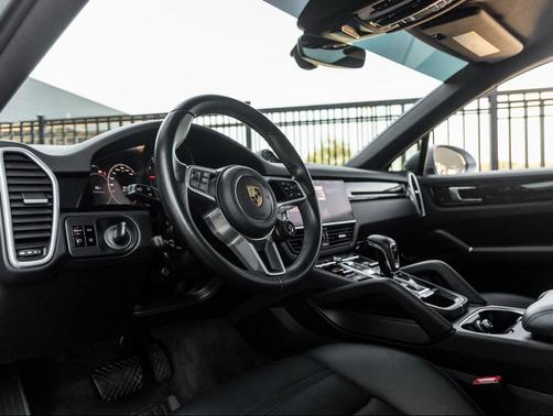 2021 Porsche Cayenne Cayenne