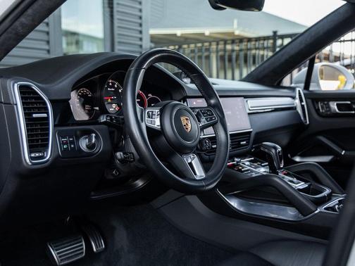 2022 Porsche Cayenne Turbo