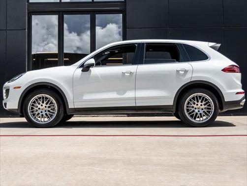 2017 Porsche Cayenne S