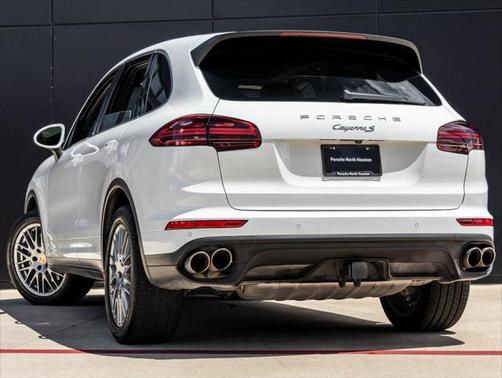 2017 Porsche Cayenne S