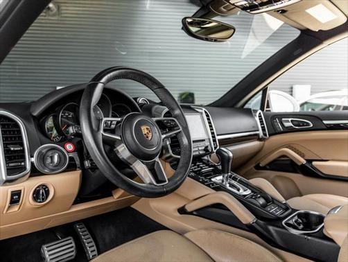 2017 Porsche Cayenne S
