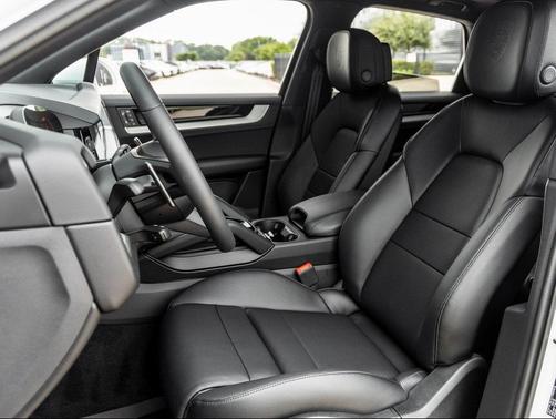 2025 Porsche Cayenne Cayenne