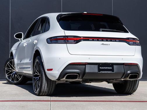 2026 Porsche Macan 