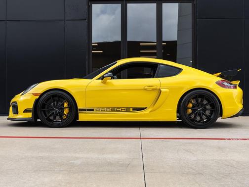 Racing Yellow 2016 Porsche Cayman GT4