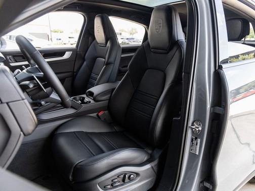 2025 Porsche Cayenne Cayenne