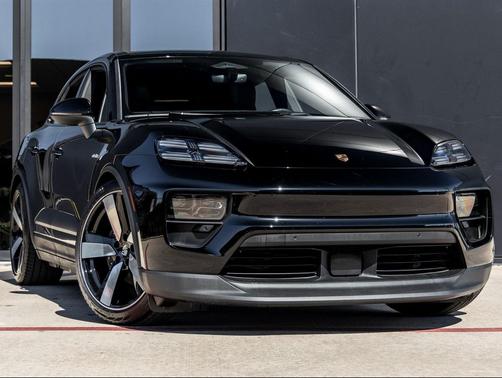 2025 Porsche Macan Electric