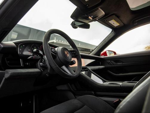 2025 Porsche Taycan GTS