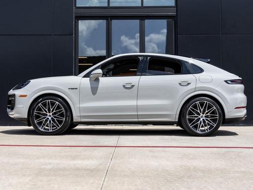 2026 Porsche Cayenne Turbo