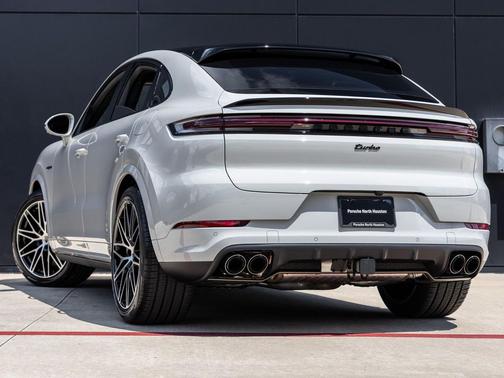 2026 Porsche Cayenne Turbo