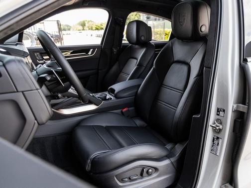 2026 Porsche Cayenne Turbo