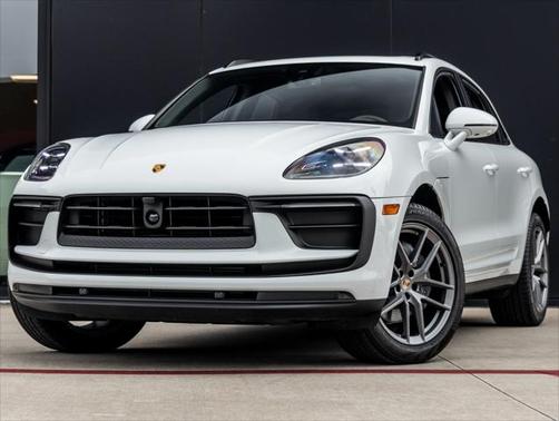 2025 Porsche Macan Base