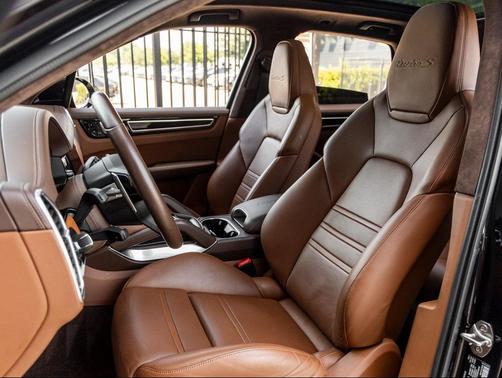2021 Porsche Cayenne Turbo S