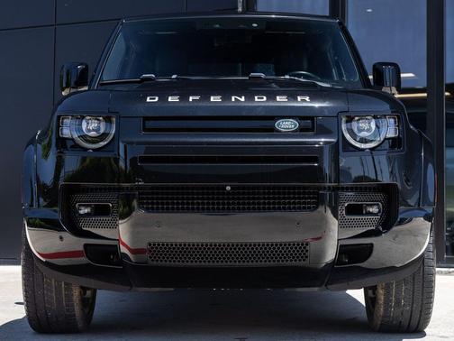 Santorini Black Metallic 2021 Land Rover Defender 90 X-Dynamic S