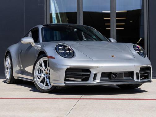 2025 Porsche 911 Carrera