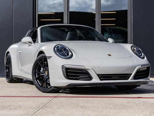 2019 Porsche 911 Targa 4