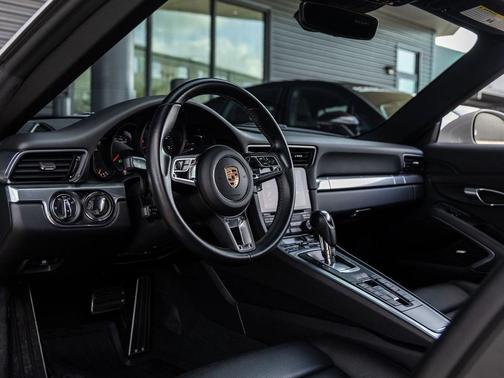 2019 Porsche 911 Targa 4