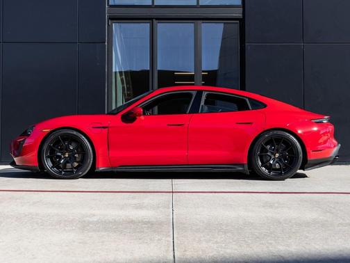 2023 Porsche Taycan GTS