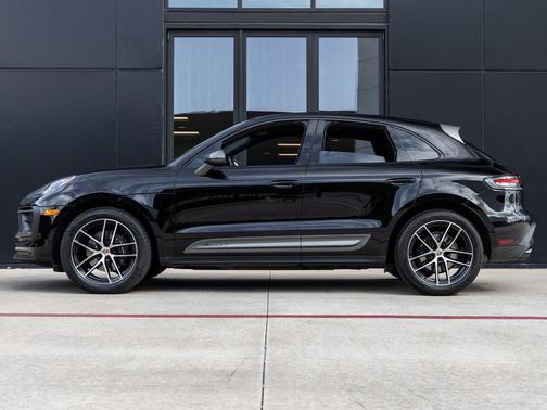 2023 Porsche Macan T