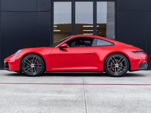2026 Porsche 911 Carrera 4S