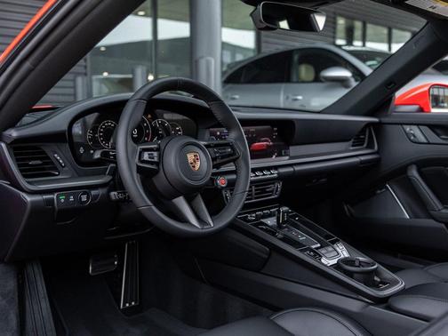 2026 Porsche 911 Carrera 4S