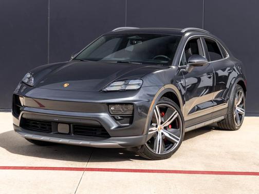2025 Porsche Macan 4S