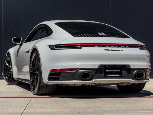 2022 Porsche 911 Carrera S